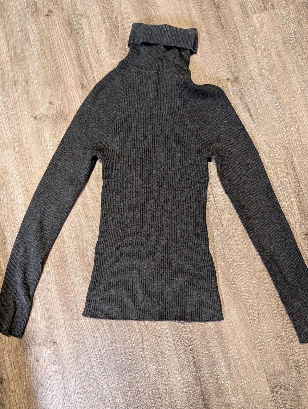Banana Republic Dark Gray Ribbed Turtleneck Sweater